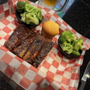 Famous Dave's - Ribs cornbread and double broccoli. A nice semi keto meal. - Barbeque Near Me - Doral, Florida