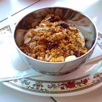 Blunch - Breakfast & Brunch Near Me - Boston, Massachusetts