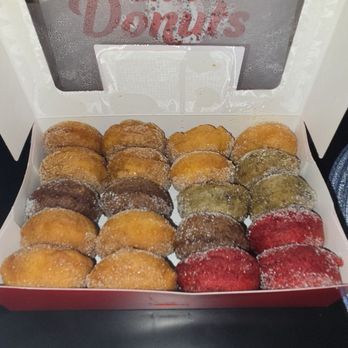 Palm Beach Cider Donuts - 20 minis assorted of all their flavors today! - Donuts Near Me - West Palm Beach, Florida