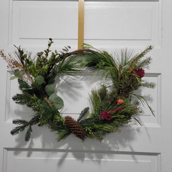 Vivant Gardening Services - Wreath from wreath class - Landscaping Near Me Vivant Gardening Services - Wreath from wreath class - Landscaping Near Me