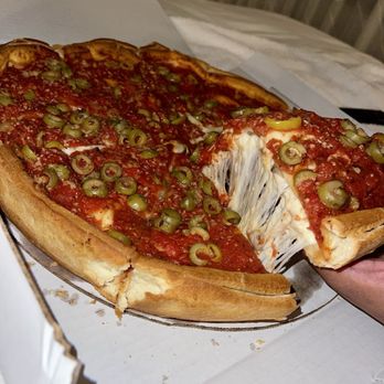 Giordano's - Pizza Near Me - Chicago, Illinois