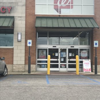 Walgreens - Entrance - Drugstores Near Me - Vestavia Hills, Alabama Walgreens - Entrance - Drugstores Near Me - Vestavia Hills, Alabama