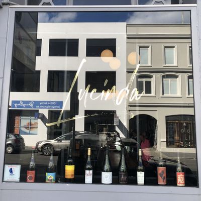 Lucinda Wine Bar by null