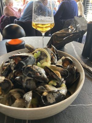 Alexandra🇧🇪 by null