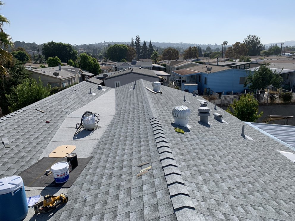 Slide of Markeasy Roofing