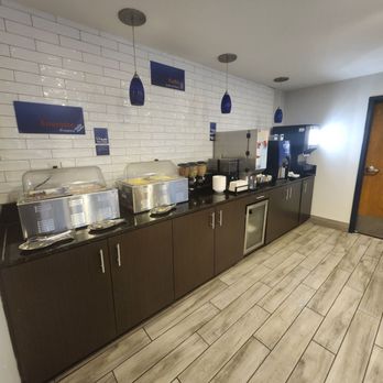 Best Western Inn Florence - Breakfast area - Hotels Near Me - Florence, Kentucky Best Western Inn Florence - Breakfast area - Hotels Near Me - Florence, Kentucky