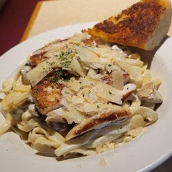 Buddies Sports Bar & Grill
