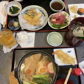 Yohei Sushi Restaurant - nabeyaki udon & sushi set - Sushi Bars Near Me - Honolulu, Hawaii Yohei Sushi Restaurant - nabeyaki udon & sushi set - Sushi Bars Near Me - Honolulu, Hawaii