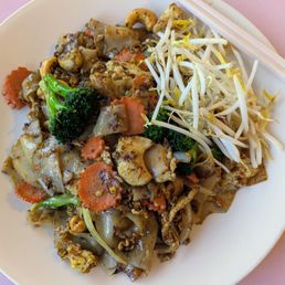 Prik Pow Noodles