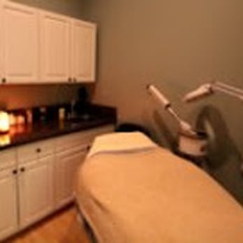 Allen James Salon - Hair Salons Near Me - Tustin, California