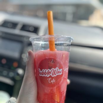 Bubblewave Cafe - Strawberry slushie with strawberry boba - Bubble Tea Near Me - Lyndhurst, Ohio