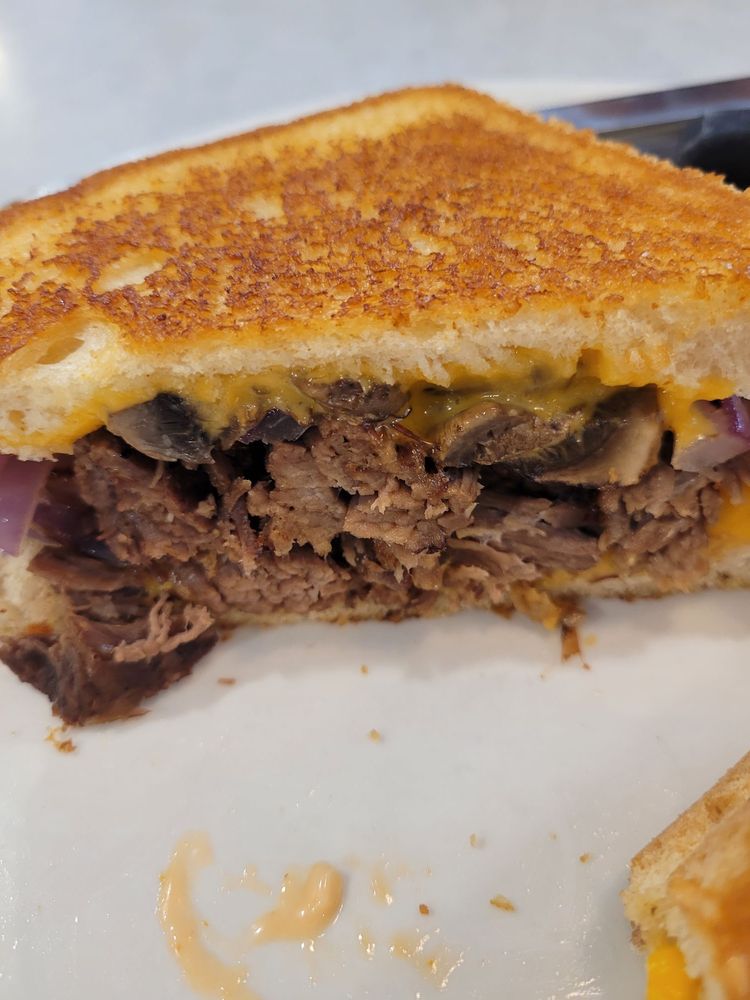 Food from Mama Jane's Eatery