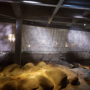 Ruinerne under Christiansborg - Preserved ruins - Landmarks & Historical Buildings Near Me - København