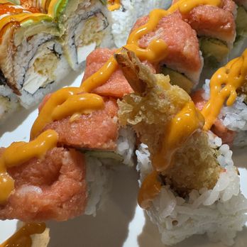 Oyama Sushi - Aerial view of the "Firecracker Roll" topped w. spicy tuna + spicy sriracha mayo - Sushi Bars Near Me - Plymouth, Minnesota Oyama Sushi - Aerial view of the "Firecracker Roll" topped w. spicy tuna + spicy sriracha mayo - Sushi Bars Near Me - Plymouth, Minnesota