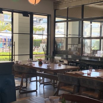 The Mayor's Table - Pool view. - Seafood Near Me - Newport Beach, California The Mayor's Table - Pool view. - Seafood Near Me - Newport Beach, California