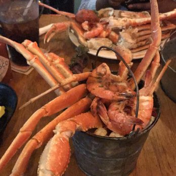 Spondivits - Garlic butter Shrimp & Crab - Seafood Near Me - East Point, Georgia