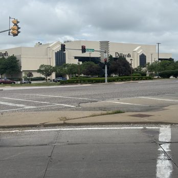 Dillard's - Department Stores Near Me - St Louis, Missouri