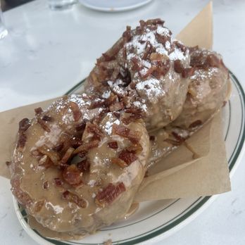 Great Maple San Diego - Maple Bacon Donuts - Breakfast & Brunch Near Me - San Diego, California Great Maple San Diego - Maple Bacon Donuts - Breakfast & Brunch Near Me - San Diego, California
