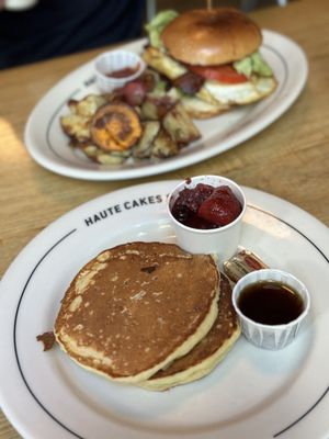 Haute Cakes Caffe by null