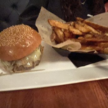 The Cue - Dry Rub Burger - Barbeque Near Me - New Milford, Connecticut The Cue - Dry Rub Burger - Barbeque Near Me - New Milford, Connecticut