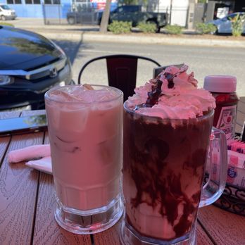 Mex Cocina Cafe - Horchata (left) and chocolate horchata coffee (right) - Desserts Near Me - Burbank, California