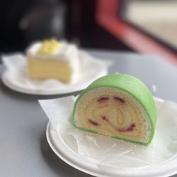 Alpine Pastry & Cakes - Princess cake and lemon cake