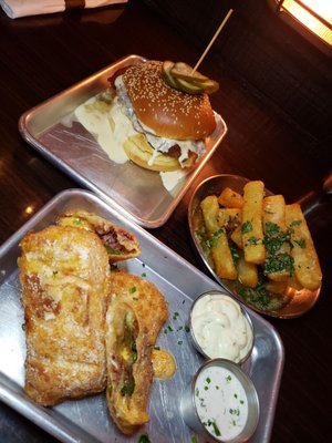 Tin Plate Social Circle by null