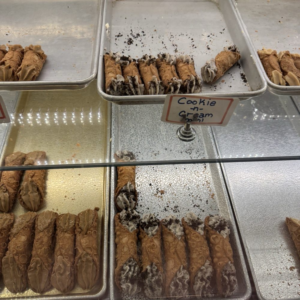 Cannoli King - Cannolis - Desserts Near Me - New York, New York Cannoli King - Cannolis - Desserts Near Me - New York, New York