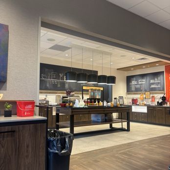Hampton Inn West Wichita Goddard - Breakfast area - Hotels Near Me - Goddard, Kansas Hampton Inn West Wichita Goddard - Breakfast area - Hotels Near Me - Goddard, Kansas