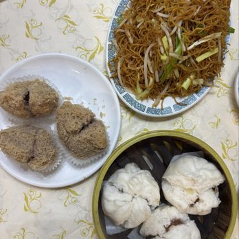 New Port Restaurant - Soy Sauce Chow Mein, Deep Fried Taro, and Steamed BBQ Pork buns - Dim Sum Near Me - Sunnyvale, California New Port Restaurant - Soy Sauce Chow Mein, Deep Fried Taro, and Steamed BBQ Pork buns - Dim Sum Near Me - Sunnyvale, California