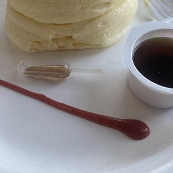 Motto Tea Cafe - Thoughtfully providing little syrup dropper aside - Desserts Near Me - Pasadena, California Motto Tea Cafe - Thoughtfully providing little syrup dropper aside - Desserts Near Me - Pasadena, California