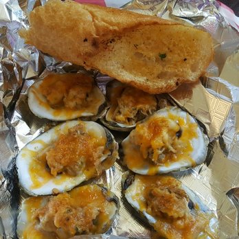 Hank's Crawfish - Mardi Gras Oysters - Cajun/Creole Near Me - Houston, Texas Hank's Crawfish - Mardi Gras Oysters - Cajun/Creole Near Me - Houston, Texas