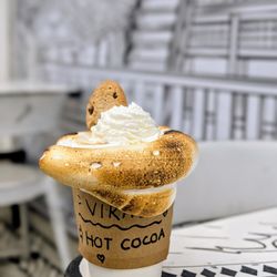 2d Restaurant - Fluffy S'more Hot Cocoa