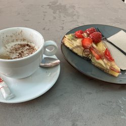 La Gourmandise - Fruit tart & cappuccino