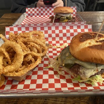 Giddy Up Burgers - Burger and onion rings - Burgers Near Me - Seattle, Washington Giddy Up Burgers - Burger and onion rings - Burgers Near Me - Seattle, Washington