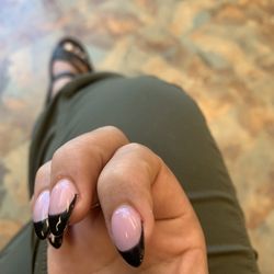 Nails Golden Valley