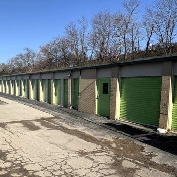 Extra Space Storage - Exterior Units - Self Storage Near Me - Florissant, Missouri