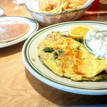 Woody's Diner - American Near Me - Orange, California