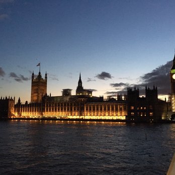 Westminster Bridge - Westminster Bridge is a road-and-foot traffic bridge over the River Thames in London - Landmarks & Historical Buildings Near Me - London, XGL