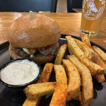 Smoke & Thyme - Beer & bacon burger. Vanilla crème ale  Beer and Bacon Burger - Burgers Near Me - Boise, Idaho