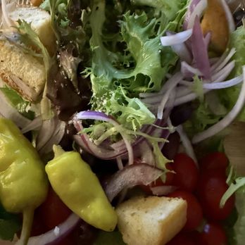 Maggiano's Little Italy - Italian Italian Tossed Salad - Italian Near Me - Hackensack, New Jersey Maggiano's Little Italy - Italian Italian Tossed Salad - Italian Near Me - Hackensack, New Jersey