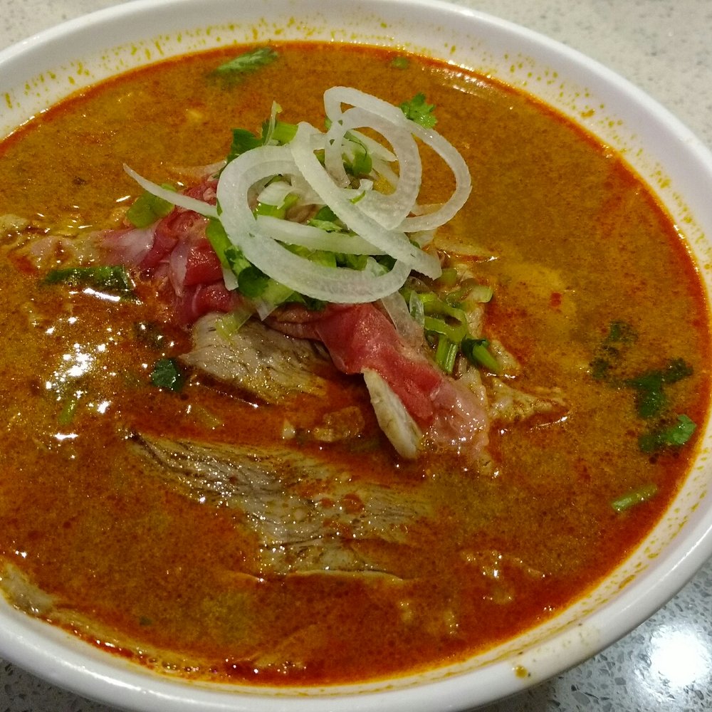 Satay noodle soup with tons of beef!! Satay noodle soup with tons of beef!!