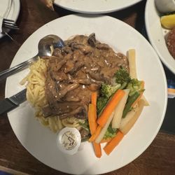 Clayton Park Bar & Grill - Schnitzel