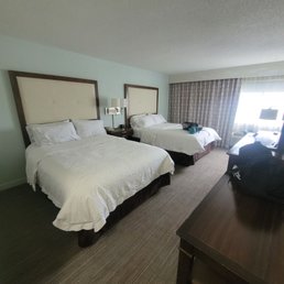 Room with 2 queen beds