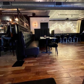 Nicole's Restaurant - Inside - Italian Near Me - Albany, New York