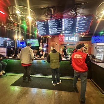 The Garden Tavern - Downstairs taps and ordering line - Beer Bar Near Me - Portland, Oregon