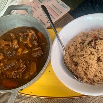 Dukunoo - Oxtail w/ rice and peas - Caribbean Near Me - Miami, Florida