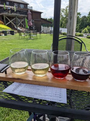 Saudé Creek Vineyards by null