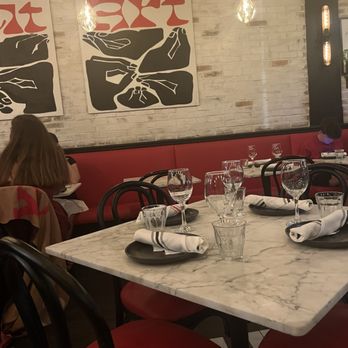 Gesto Artisan Pizzeria - Dining room - Pizza Near Me - Delray Beach, Florida Gesto Artisan Pizzeria - Dining room - Pizza Near Me - Delray Beach, Florida