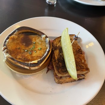 Emmett's Brewing Co - Baked French Onion Soup, Baked French Onion Soup - Bars Near Me - Palatine, Illinois